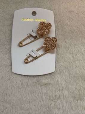 Fashion Jewelry Gold Crystal Flower Safety Pin Brooches - Gold